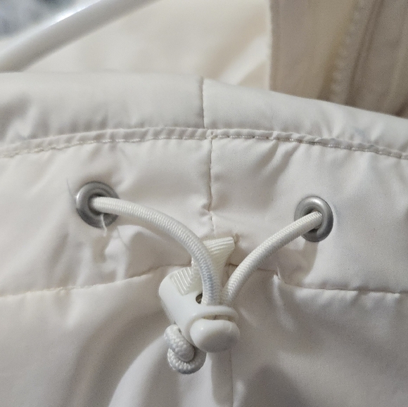 The North Face Women's Gotham Jacket 3/4 Length - Picture 6 of 6